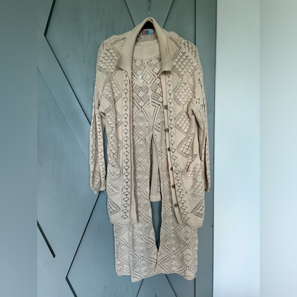 Free People Beach Set (small) - Picture 1 of 9